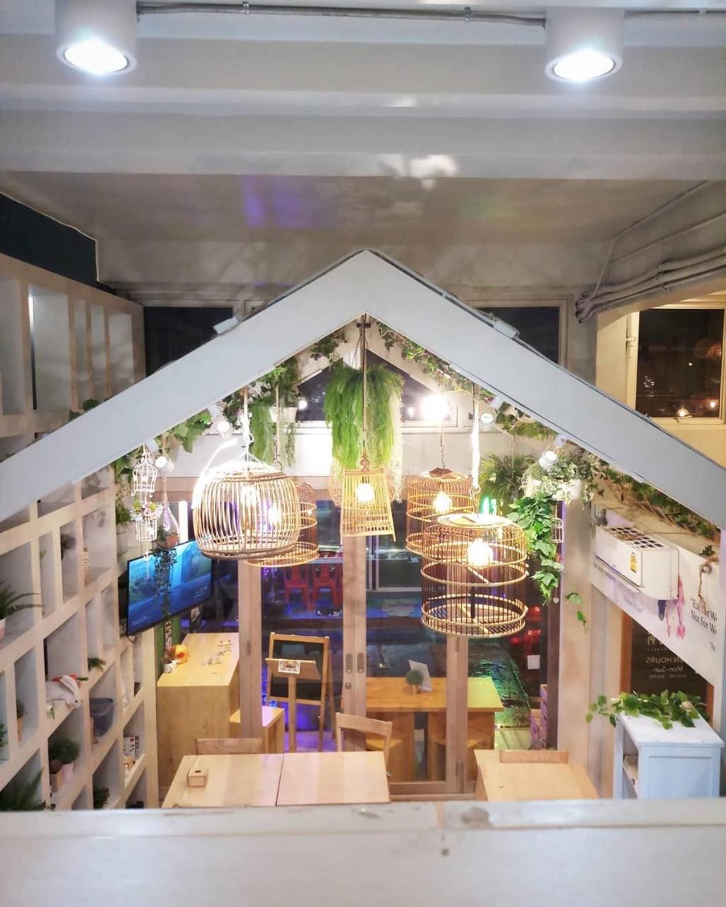 Kinnon Deluxe Hostel Coworking Cafe Bangkok Exterior foto